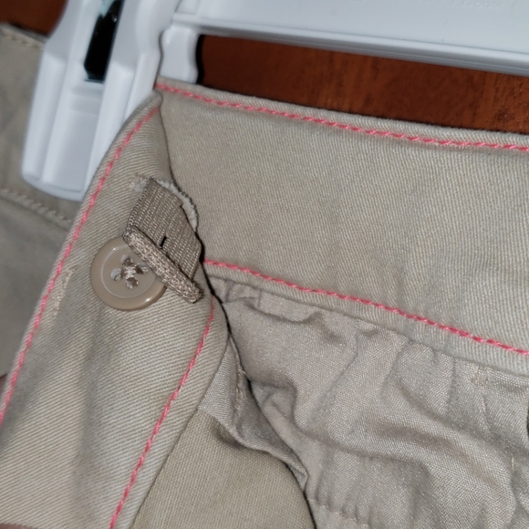 🆕️w/o tags GAPKIDS KHAKIS SHORTS - Picture 5 of 5